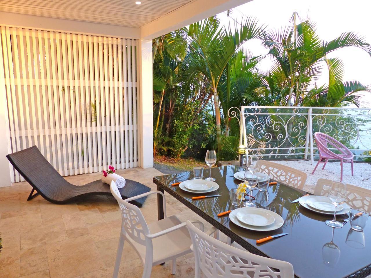 LA BOHEME, résidence de 5 appartements avec piscine, vue océan, Petite Ile Exterior foto