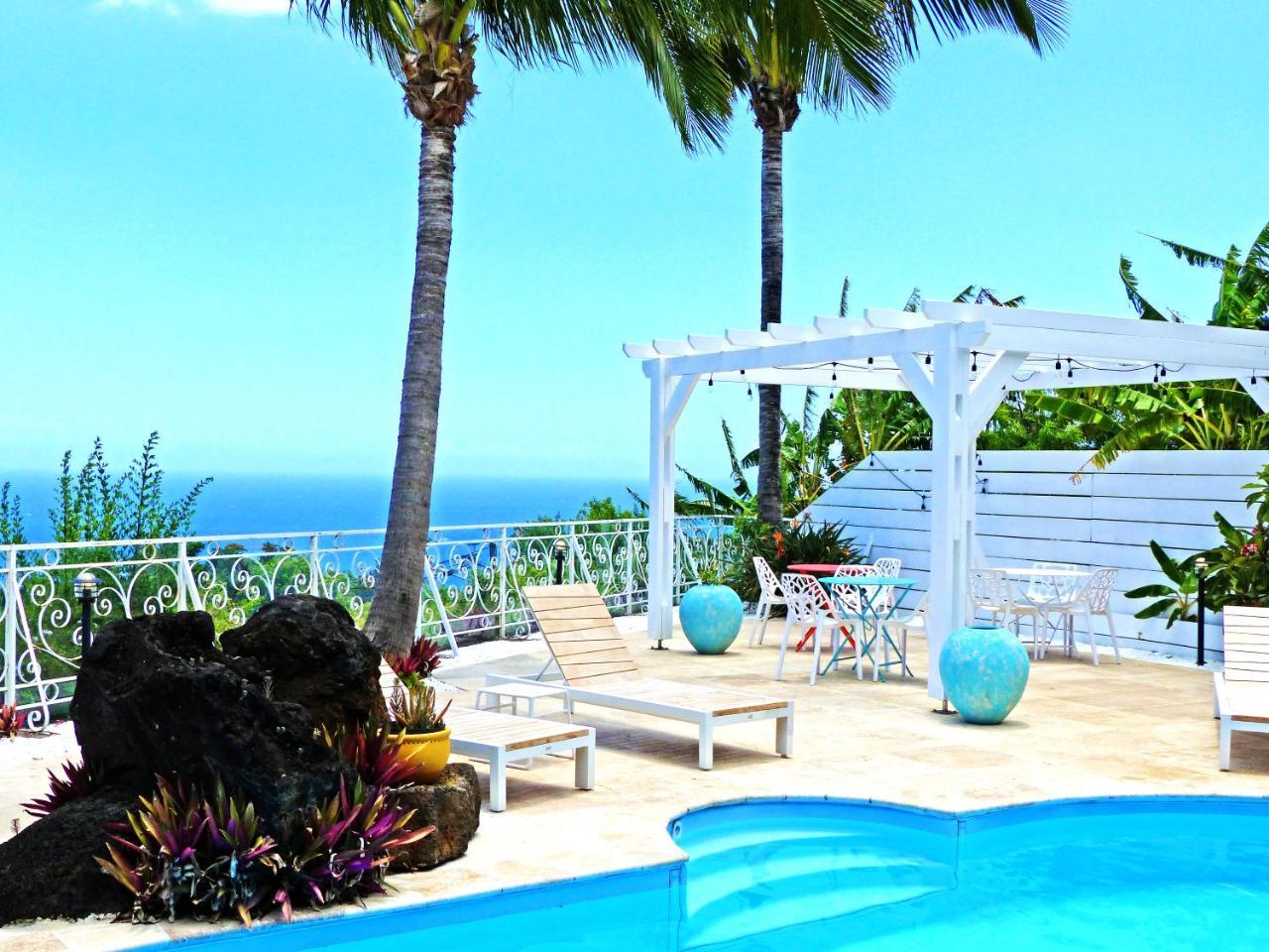 LA BOHEME, résidence de 5 appartements avec piscine, vue océan, Petite Ile Exterior foto