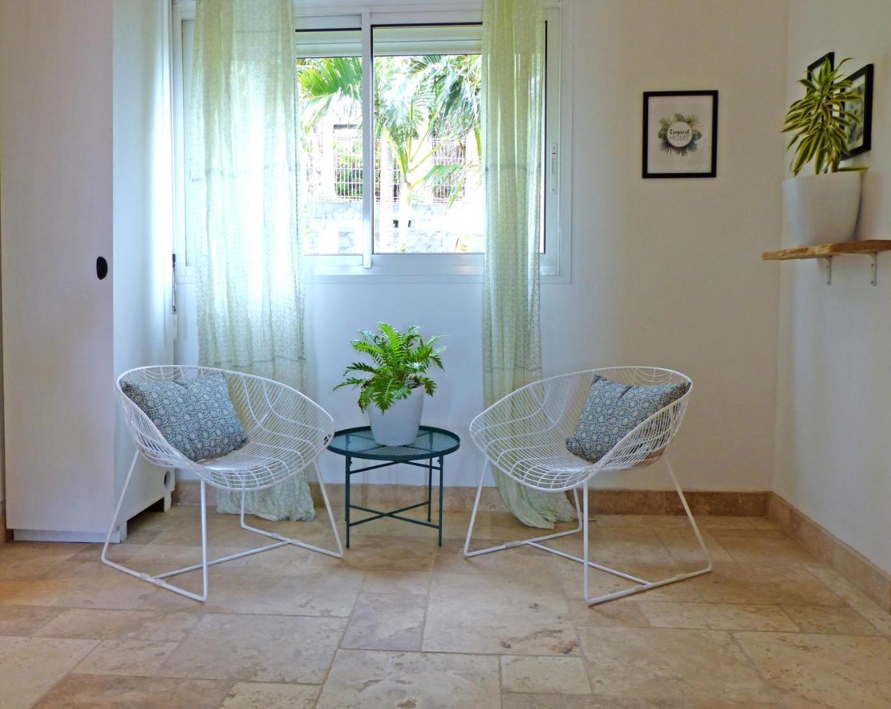 LA BOHEME, résidence de 5 appartements avec piscine, vue océan, Petite Ile Exterior foto