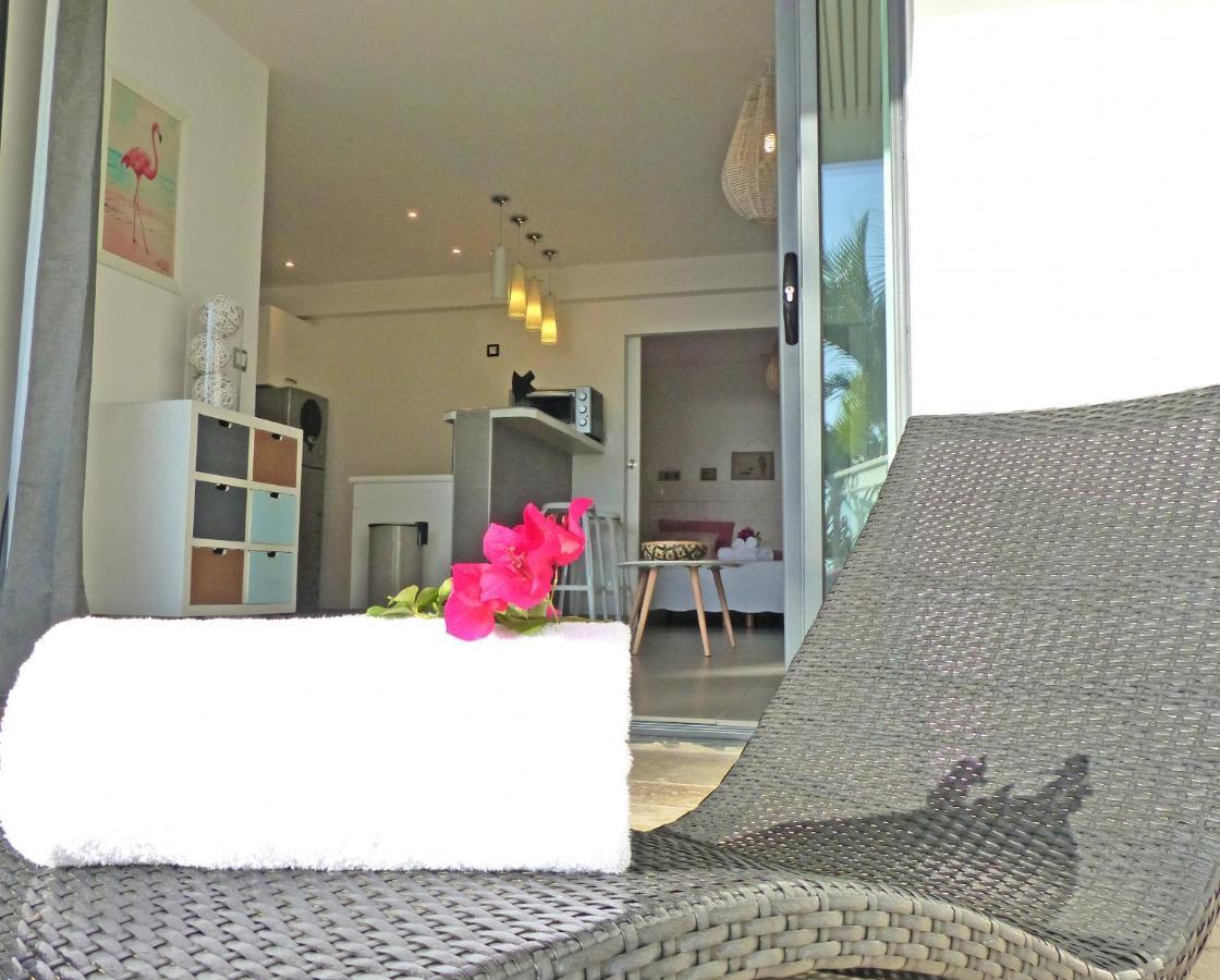 LA BOHEME, résidence de 5 appartements avec piscine, vue océan, Petite Ile Exterior foto
